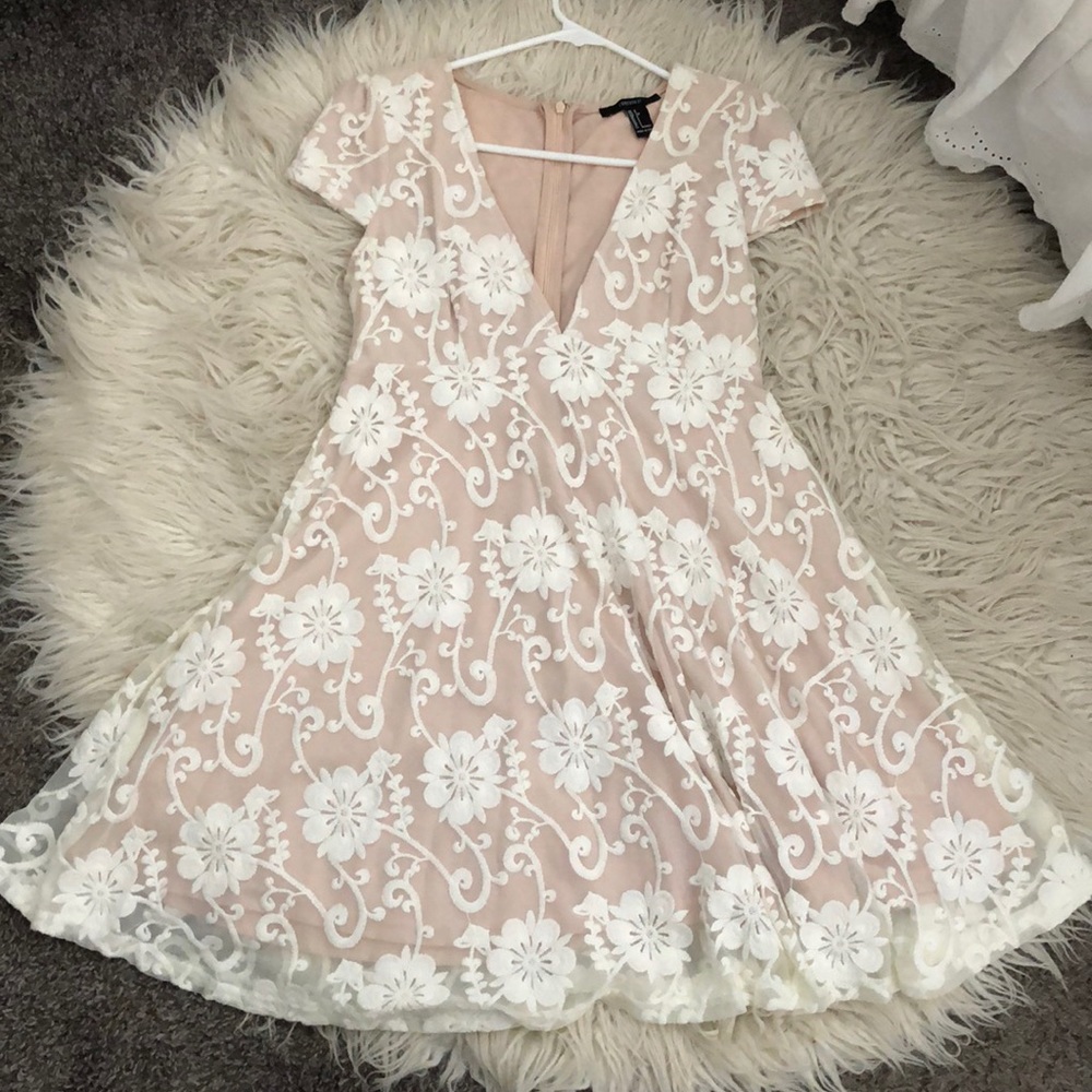 Short Sleeve Lace Forever 21 Mini Dress